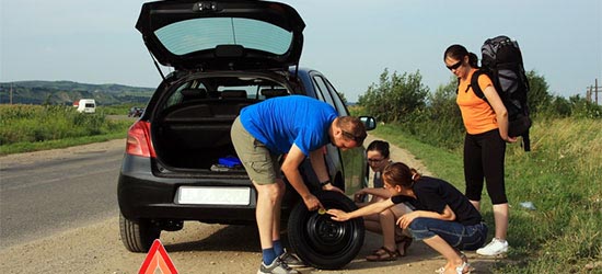 changing-tyre