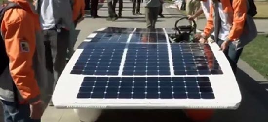 solar-panel-racing-car-in-chile