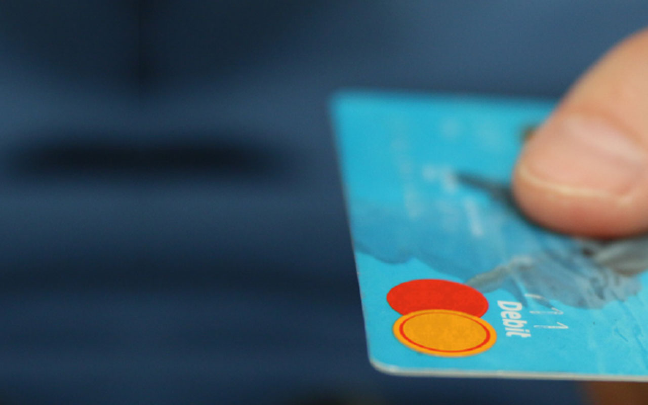 5 reasons your credit card is your best shopping pal
