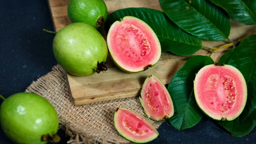 The Incredible Guava: Nature's Overlooked Superfruit That Belongs in Your Daily Diet
